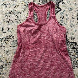 Lululemon raceback Top